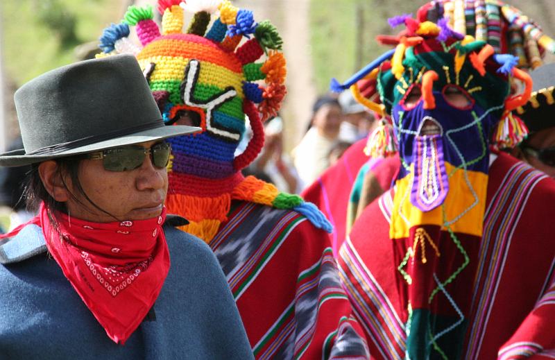 Otavalo_dorpjes_rond_11_feest.jpg