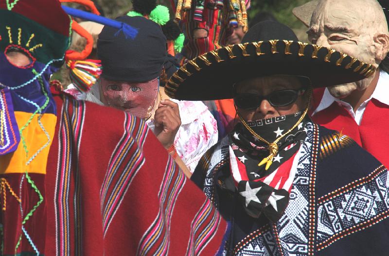 Otavalo_dorpjes_rond_17_feest.jpg