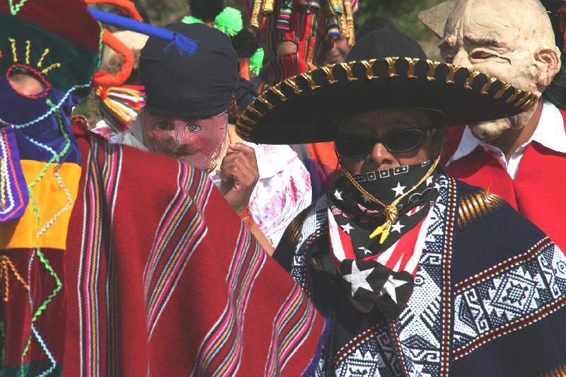 Otavalo_dorpjes_rond_19_feest.jpg