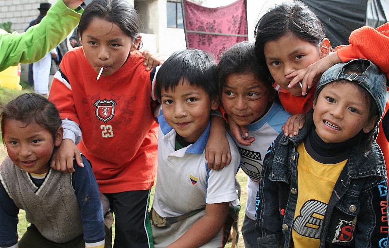 Otavalo_dorpjes_rond_20_kinderen.jpg