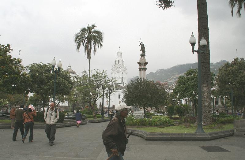 Quito_Plaza_Grande_1.jpg