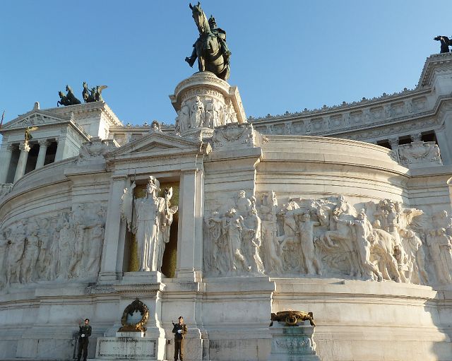 127-vittoriano-3.jpg - Het monument herbergt een museum gewijd aan de eenwording van Italië.