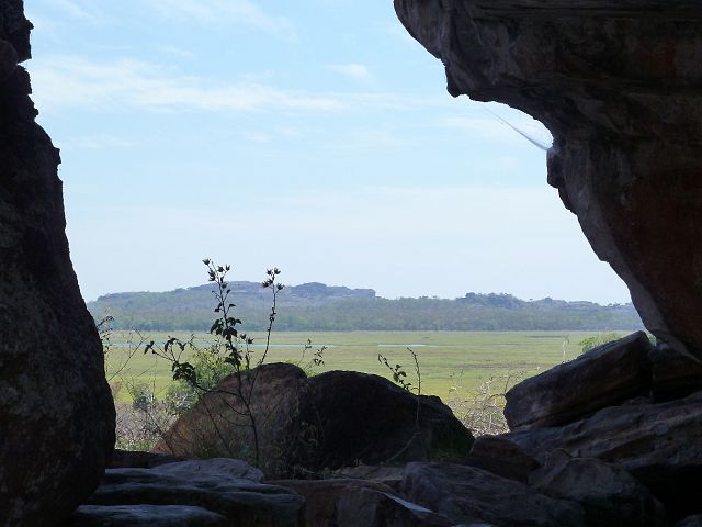057-kakadu-ubirr-16.jpg - Panoramisch zicht over Kakadu en Arnhemland in de verte.