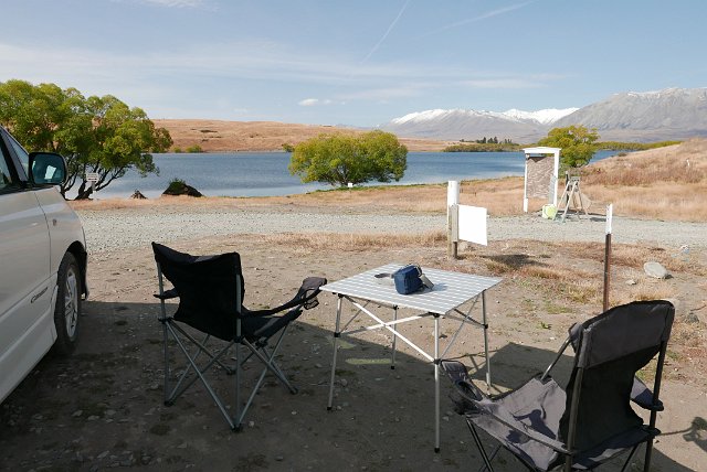 637-lake-mcgregor-157.jpg - Omdat we de rit van Mount Cook Village naar Christchurch te ver vinden om op één dag te doen, stranden we op een basic maar wel prachtig gelegen camping aan Lake Mc Gregor.