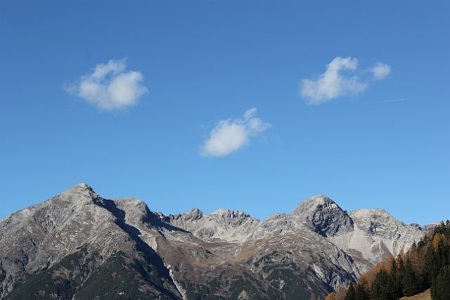 248-kaisers-06.jpg - Von links nach rechts: Ellenbogspitze, Peischelspitze, Wilder Kasten, Wildmahder